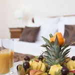Athos R.m.t. Hotel
