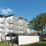 Athos R.m.t. Hotel