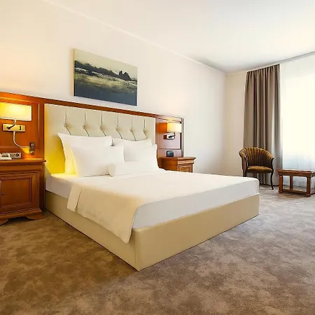 Athos R.m.t. 4* Клуж-Напока