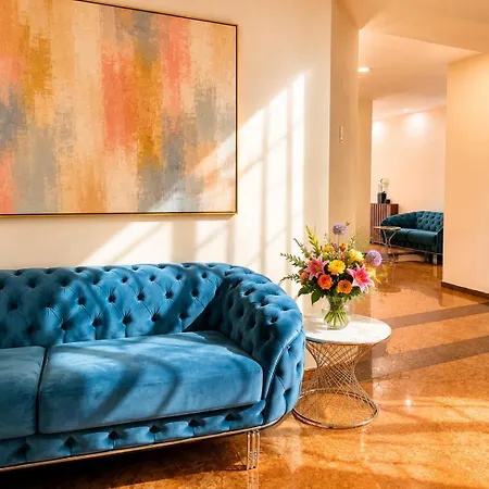 Athos R.m.t. Hotel 4*