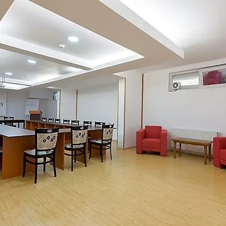 Hotel Athos R.m.t. 4*