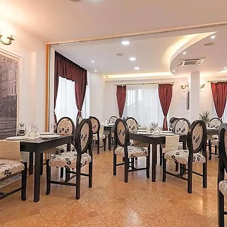 Hotel Athos R.m.t. Cluj-Napoca