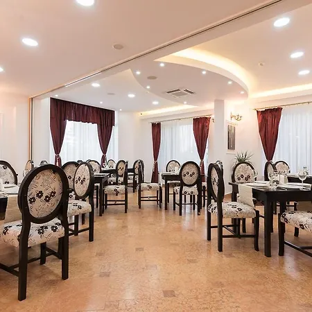 Athos R.m.t. Клуж-Напока