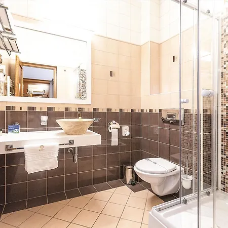 Otel Athos R.m.t. Kaloşvar