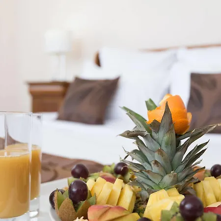 Athos R.m.t. Hotel