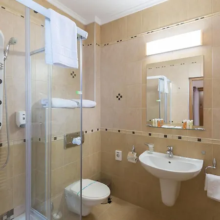 Athos R.m.t. Hotel