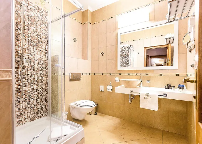 Athos R.m.t. Hotel 4*