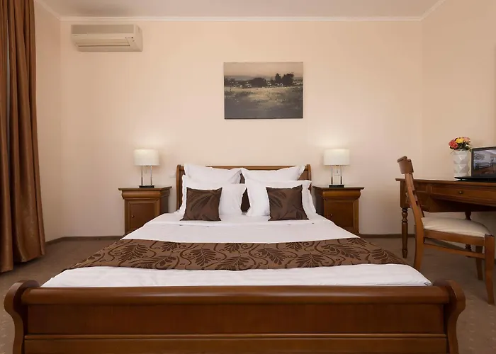 Hotel Athos R.m.t. 4*